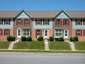Off street parking available at walnut grove townhomes
